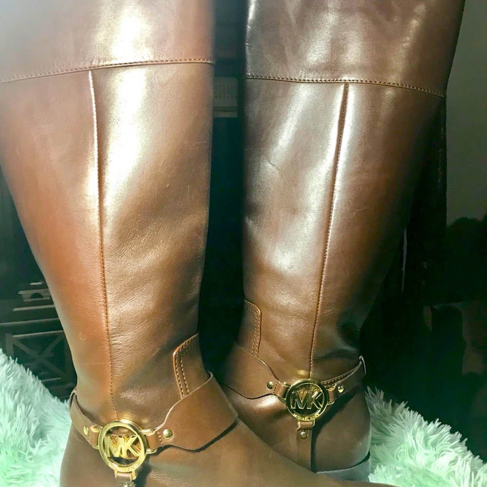 Boots 👢